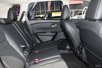 https://vehicle-cdn.autoleague.cloud/28159_3005645_9.jpg