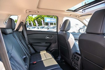 https://vehicle-cdn.autoleague.cloud/28159_3008219_10.jpg