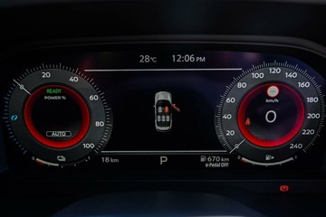 https://vehicle-cdn.autoleague.cloud/28159_3008219_14.jpg