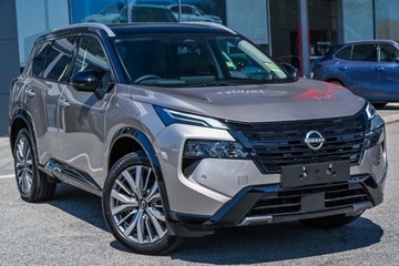 https://vehicle-cdn.autoleague.cloud/28159_3008219_2.jpg