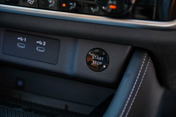 https://vehicle-cdn.autoleague.cloud/28159_3008219_20.jpg
