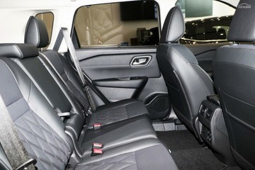 https://vehicle-cdn.autoleague.cloud/28159_3012326_7.jpg