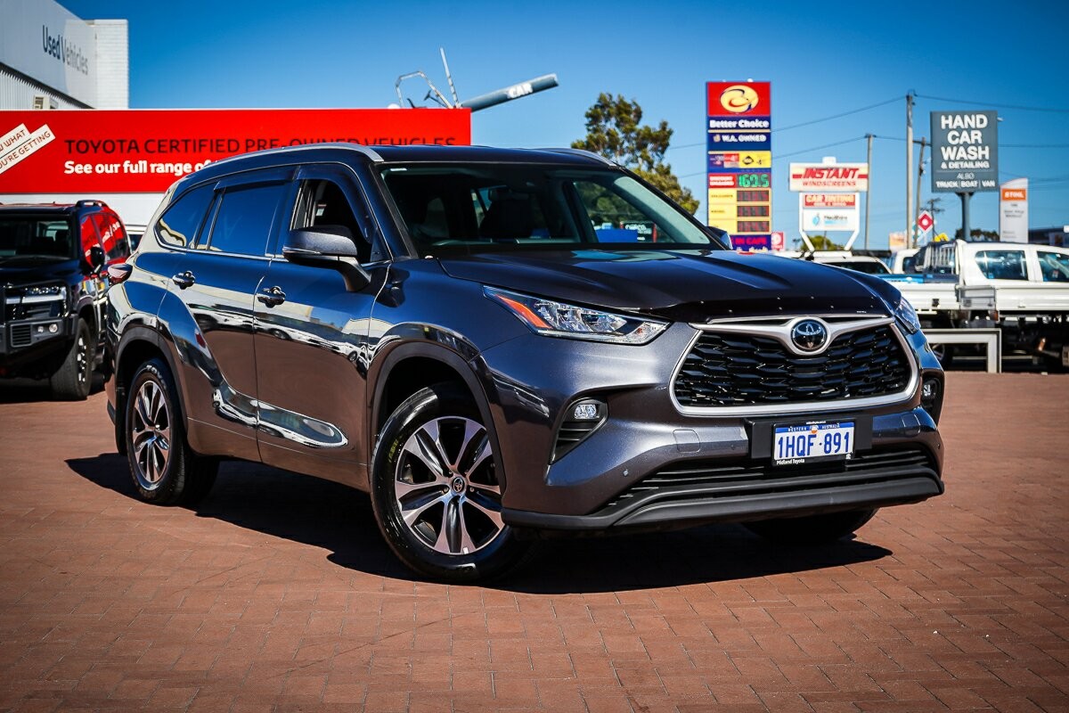 Toyota Kluger image 1