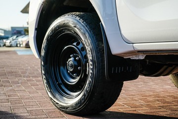 https://vehicle-cdn.autoleague.cloud/28166_11562318_5.jpg