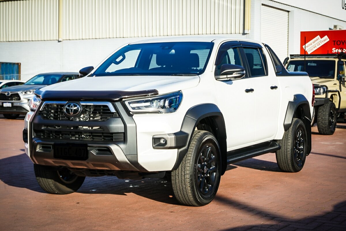 Toyota Hilux image 4