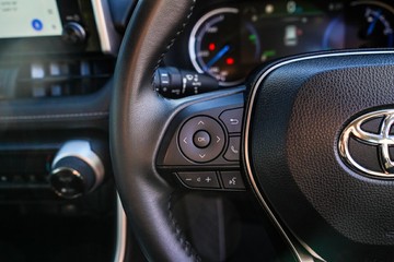 https://vehicle-cdn.autoleague.cloud/28166_12032411_14.jpg