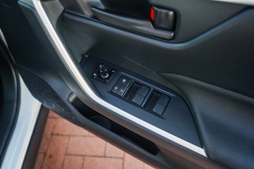 https://vehicle-cdn.autoleague.cloud/28166_12032439_12.jpg