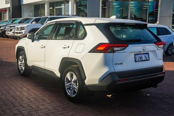 https://vehicle-cdn.autoleague.cloud/28166_12032439_6.jpg