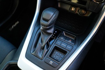 https://vehicle-cdn.autoleague.cloud/28166_12032547_21.jpg