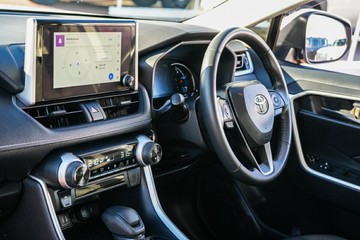 https://vehicle-cdn.autoleague.cloud/28166_12032547_23.jpg