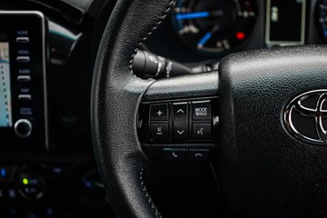 https://vehicle-cdn.autoleague.cloud/28166_12152237_15.jpg