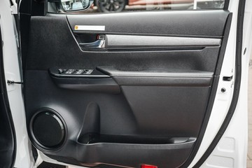 https://vehicle-cdn.autoleague.cloud/28166_12152237_17.jpg