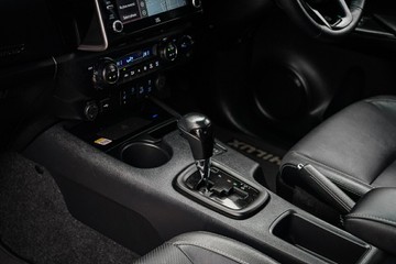 https://vehicle-cdn.autoleague.cloud/28166_12152237_27.jpg
