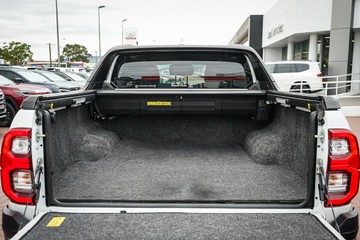 https://vehicle-cdn.autoleague.cloud/28166_12152237_9.jpg
