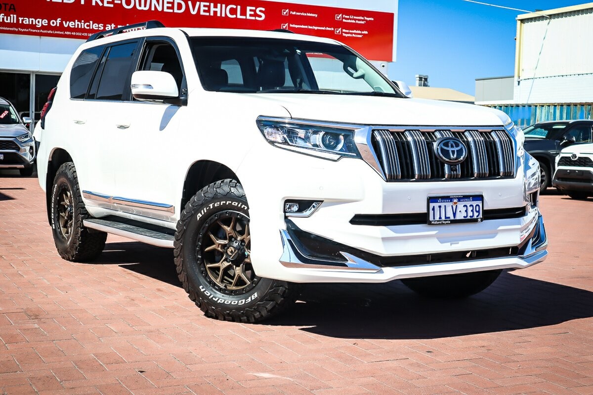 Toyota Landcruiser Prado image 1