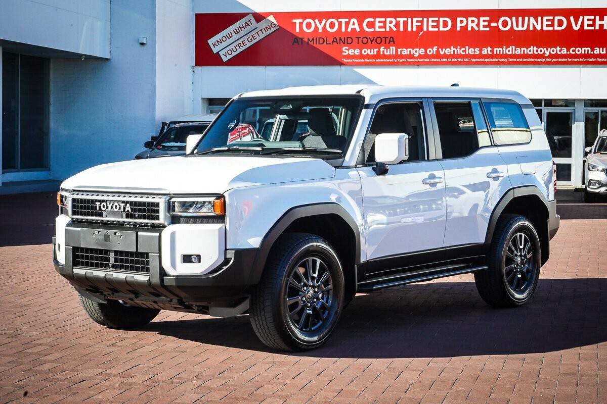 Toyota Landcruiser Prado image 4
