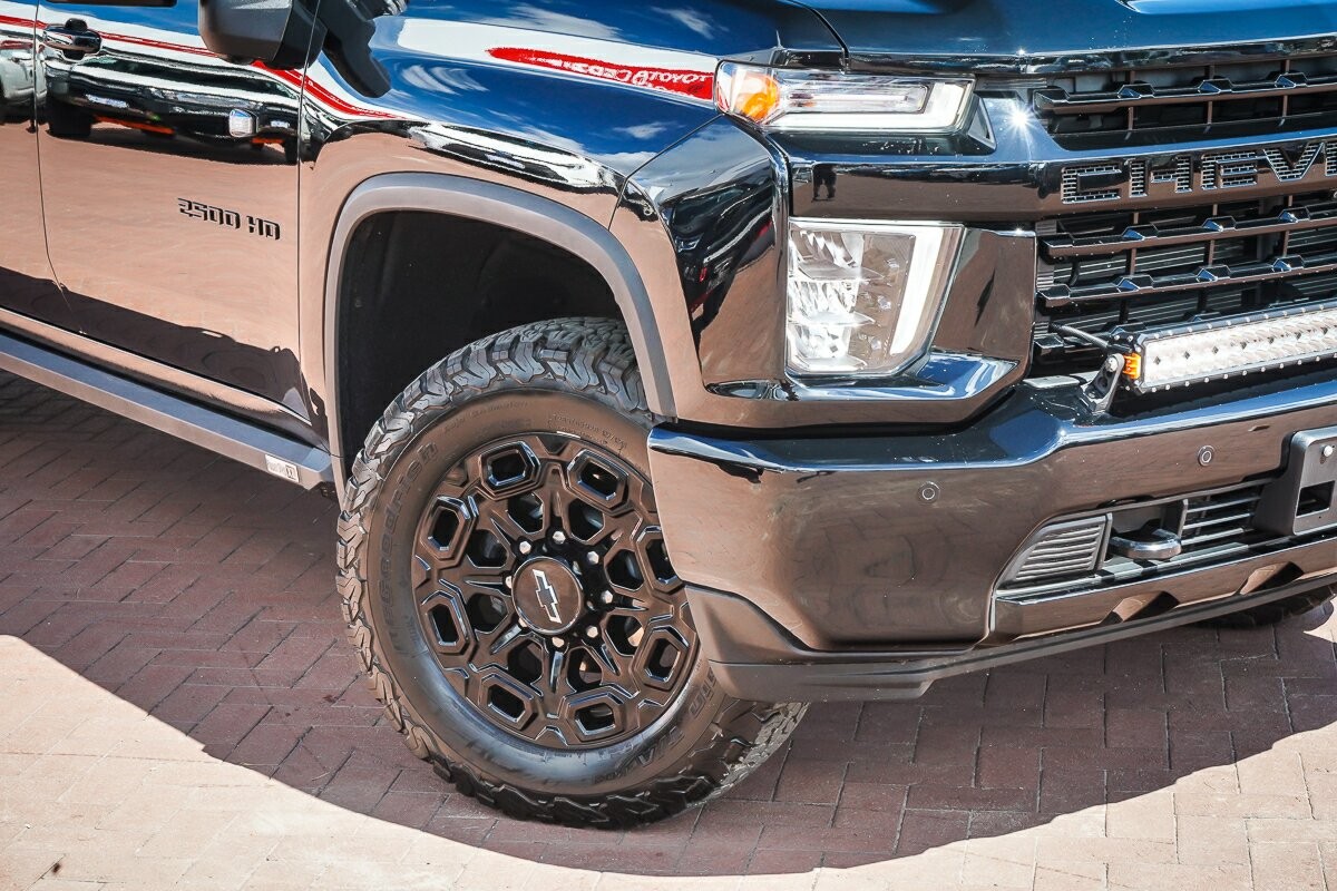 Chevrolet Silverado Hd image 2