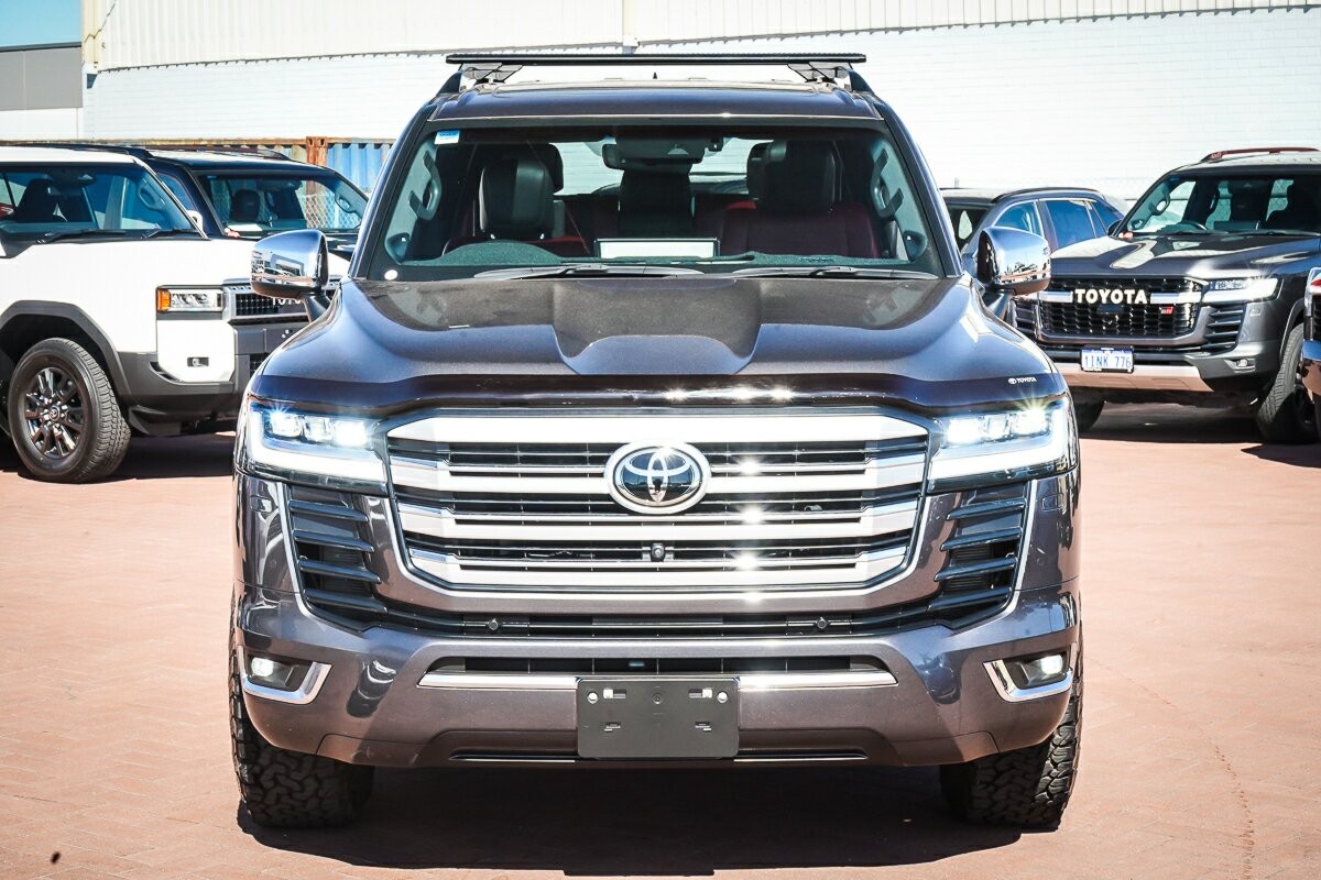 Toyota Landcruiser image 3