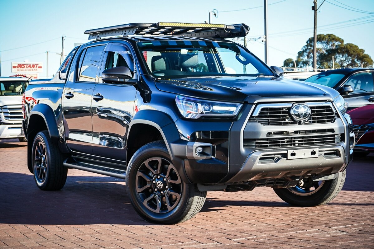 Toyota Hilux image 1