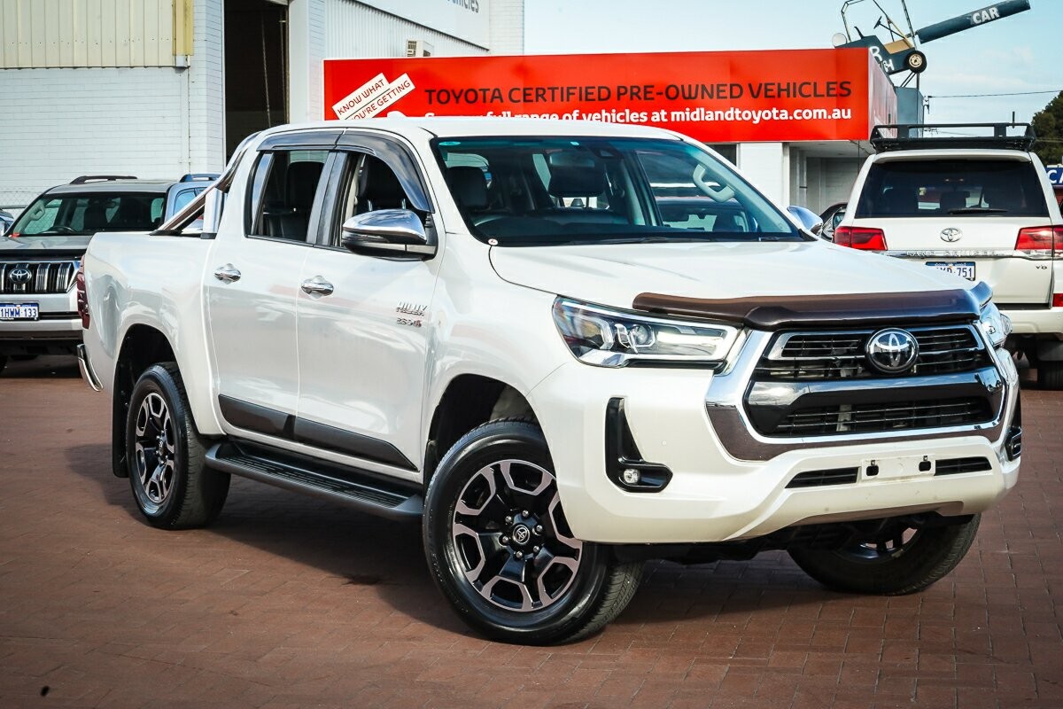 Toyota Hilux image 1