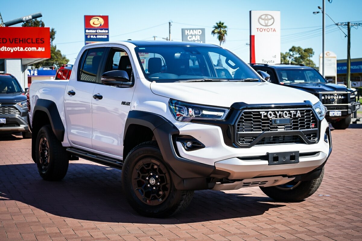 Toyota Hilux image 1