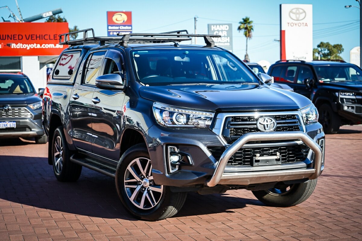 Toyota Hilux image 1