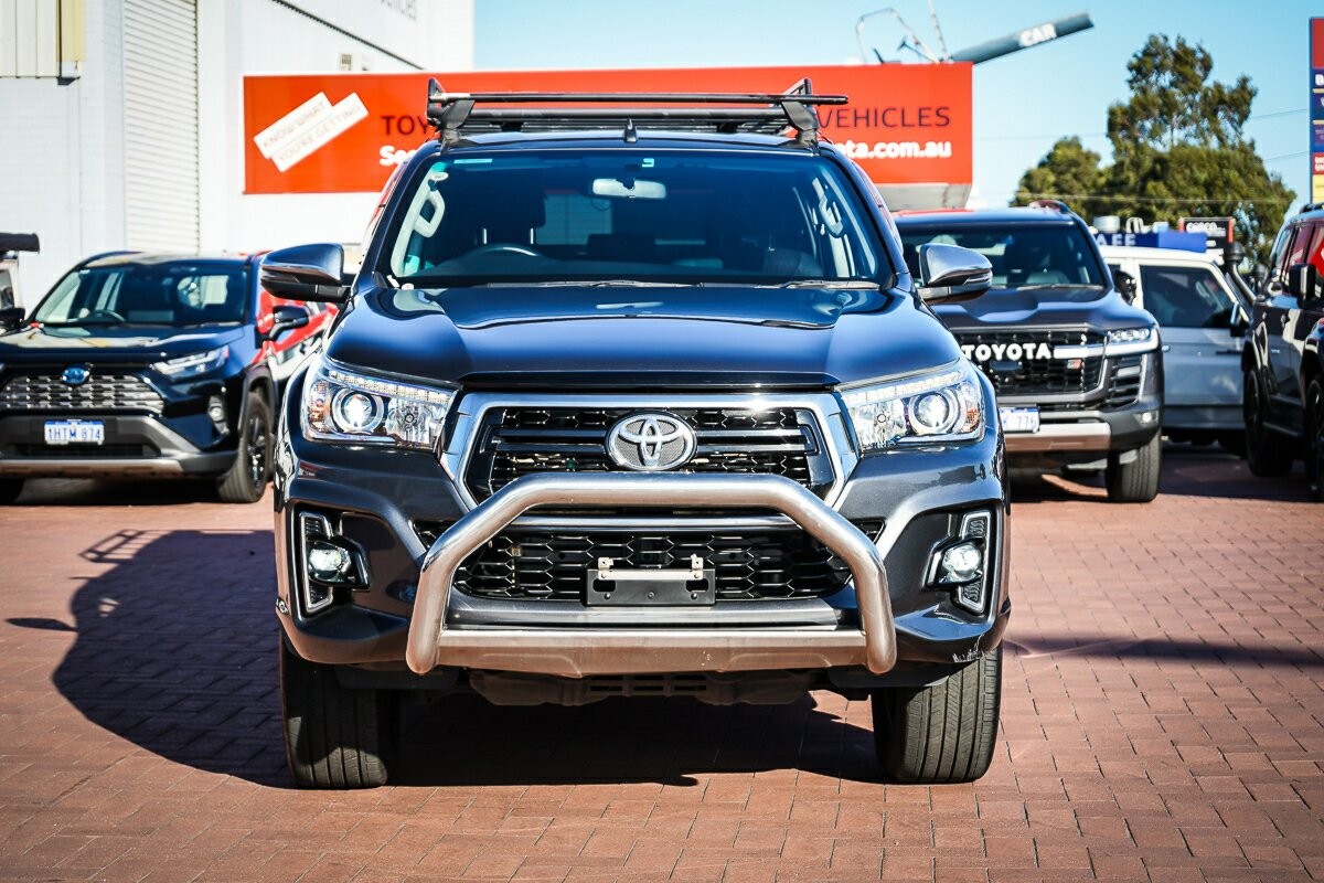 Toyota Hilux image 3