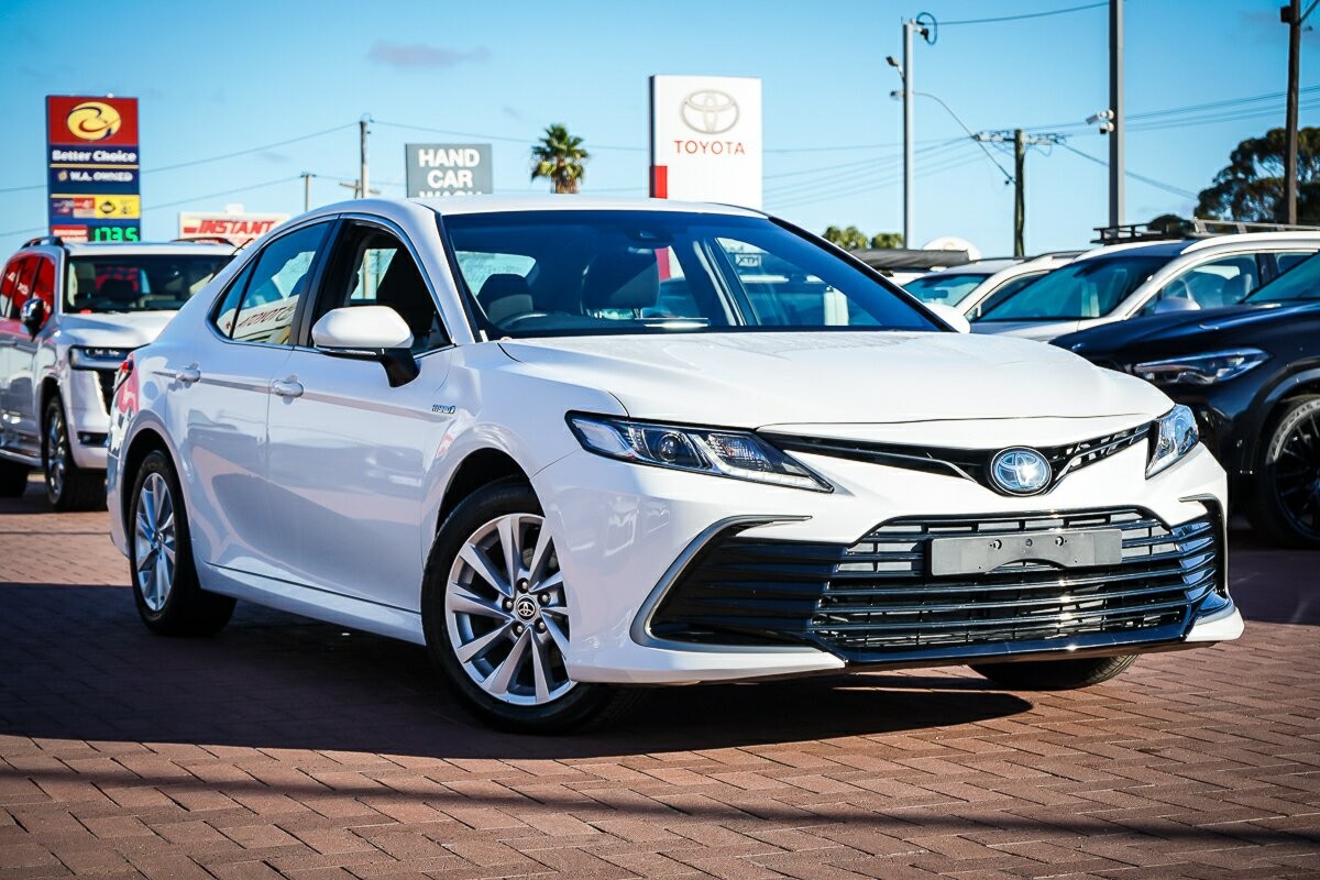 Toyota Camry image 1