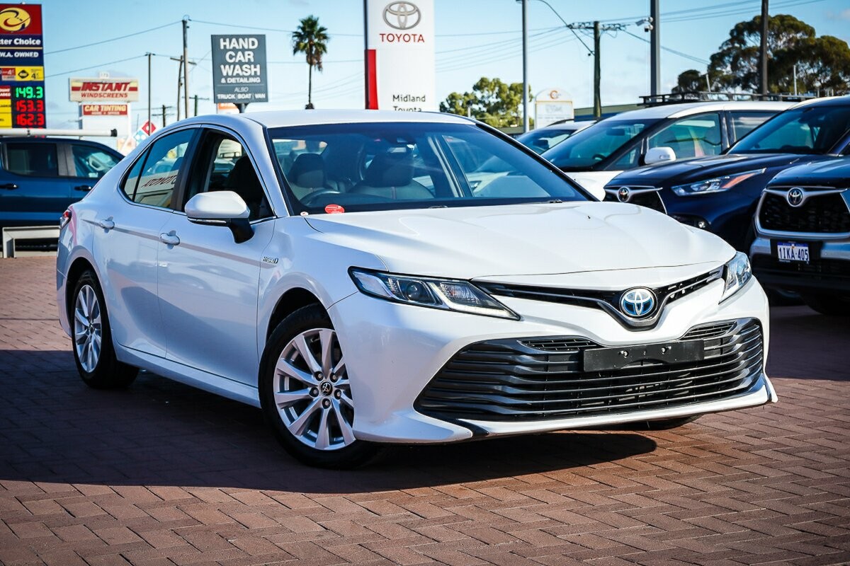 Toyota Camry image 1
