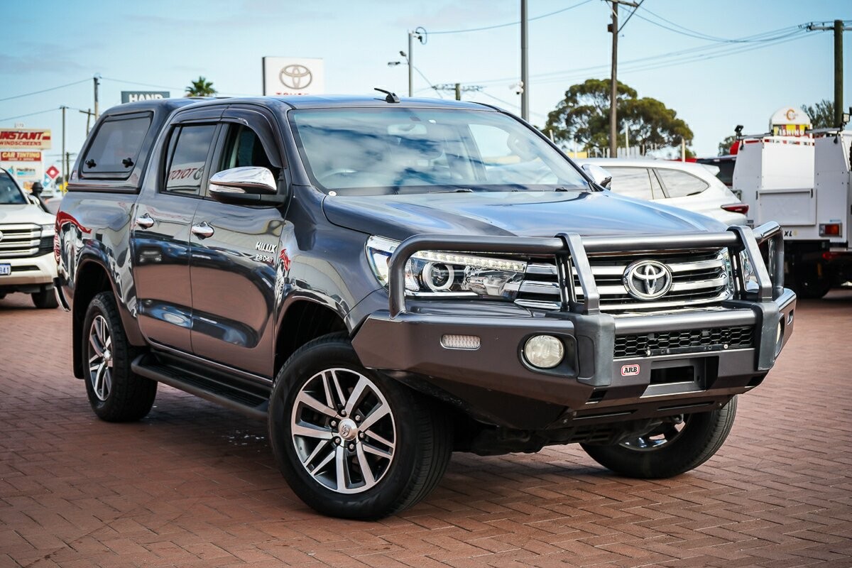 Toyota Hilux image 1