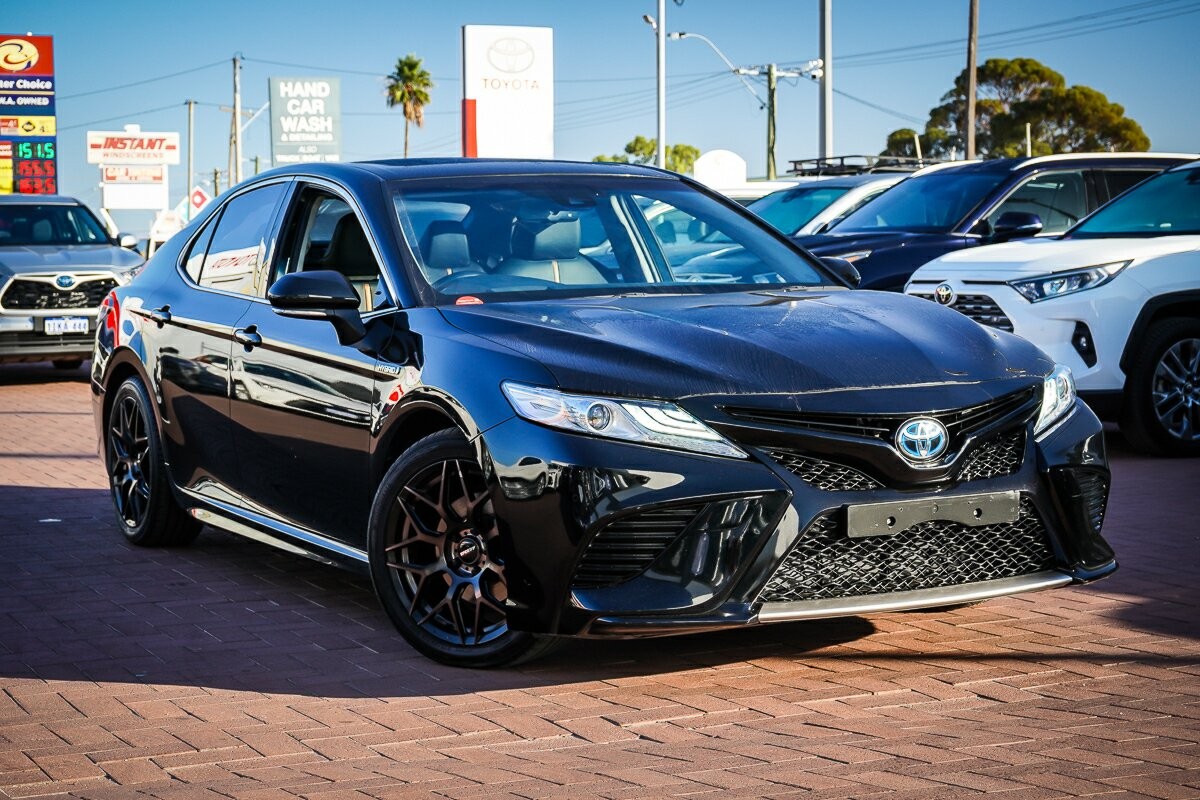 Toyota Camry image 1