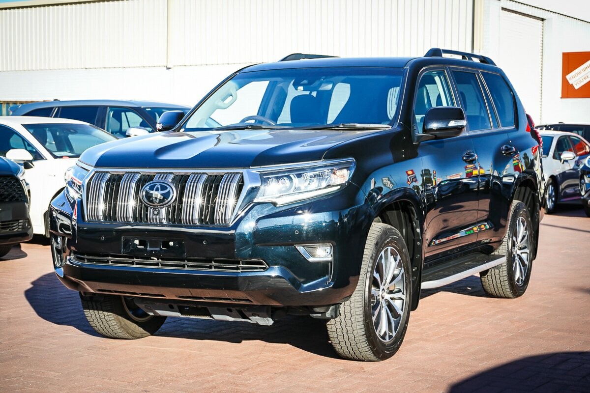 Toyota Landcruiser Prado image 4