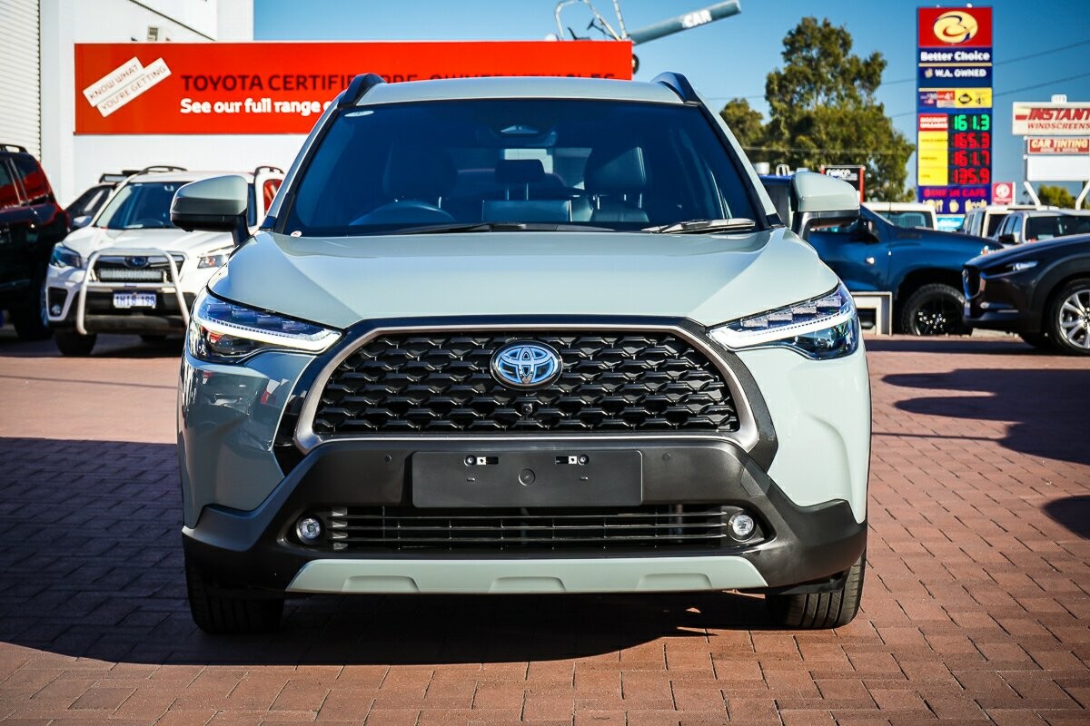 Toyota Corolla Cross image 3