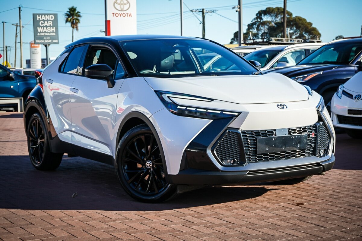 Toyota C-hr image 1