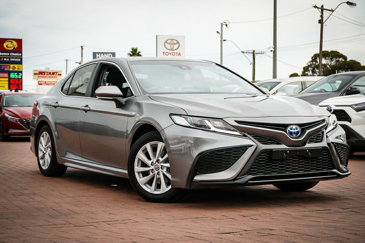 Toyota Camry image 1