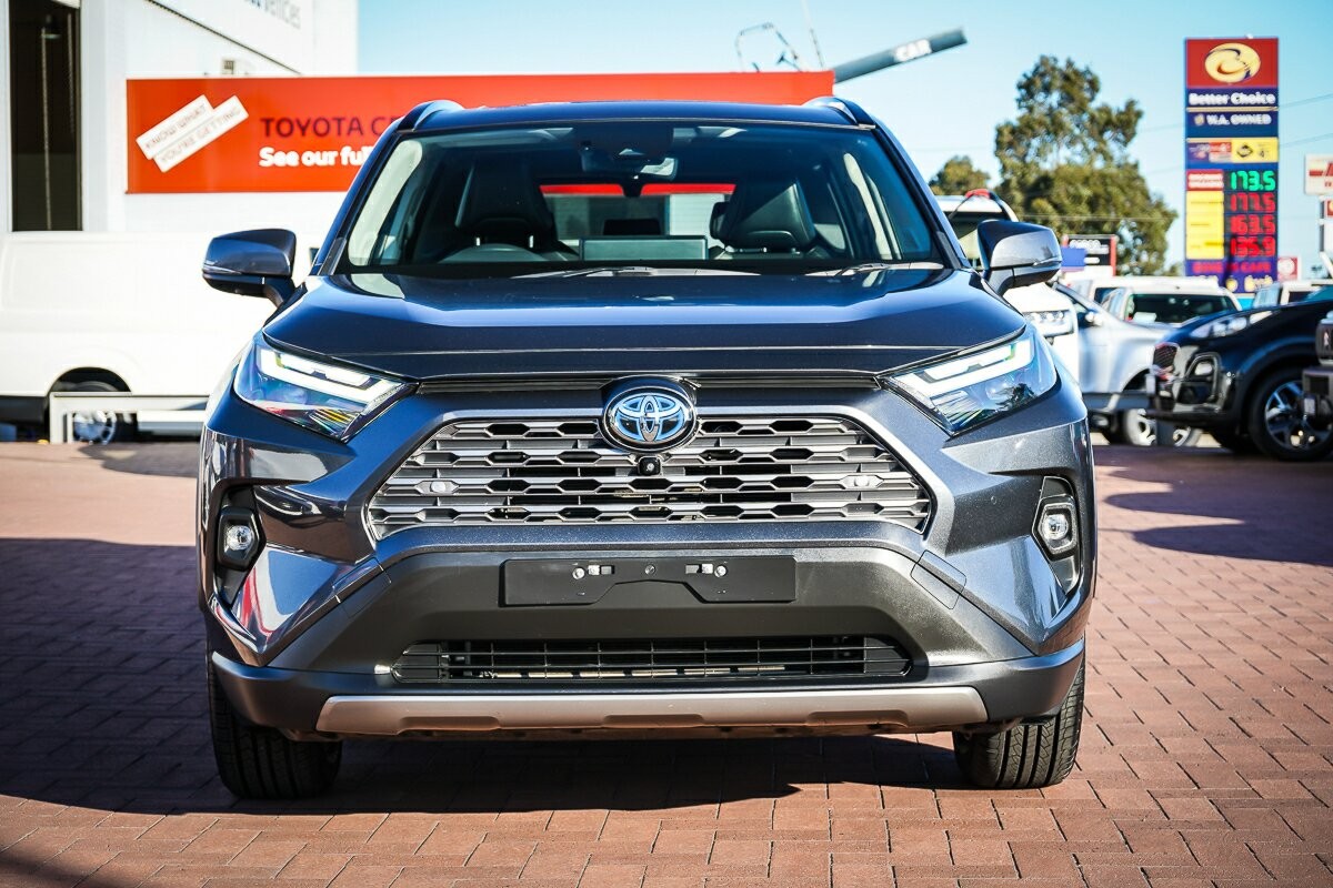 Toyota Rav4 image 3