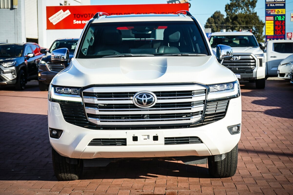 Toyota Landcruiser image 3