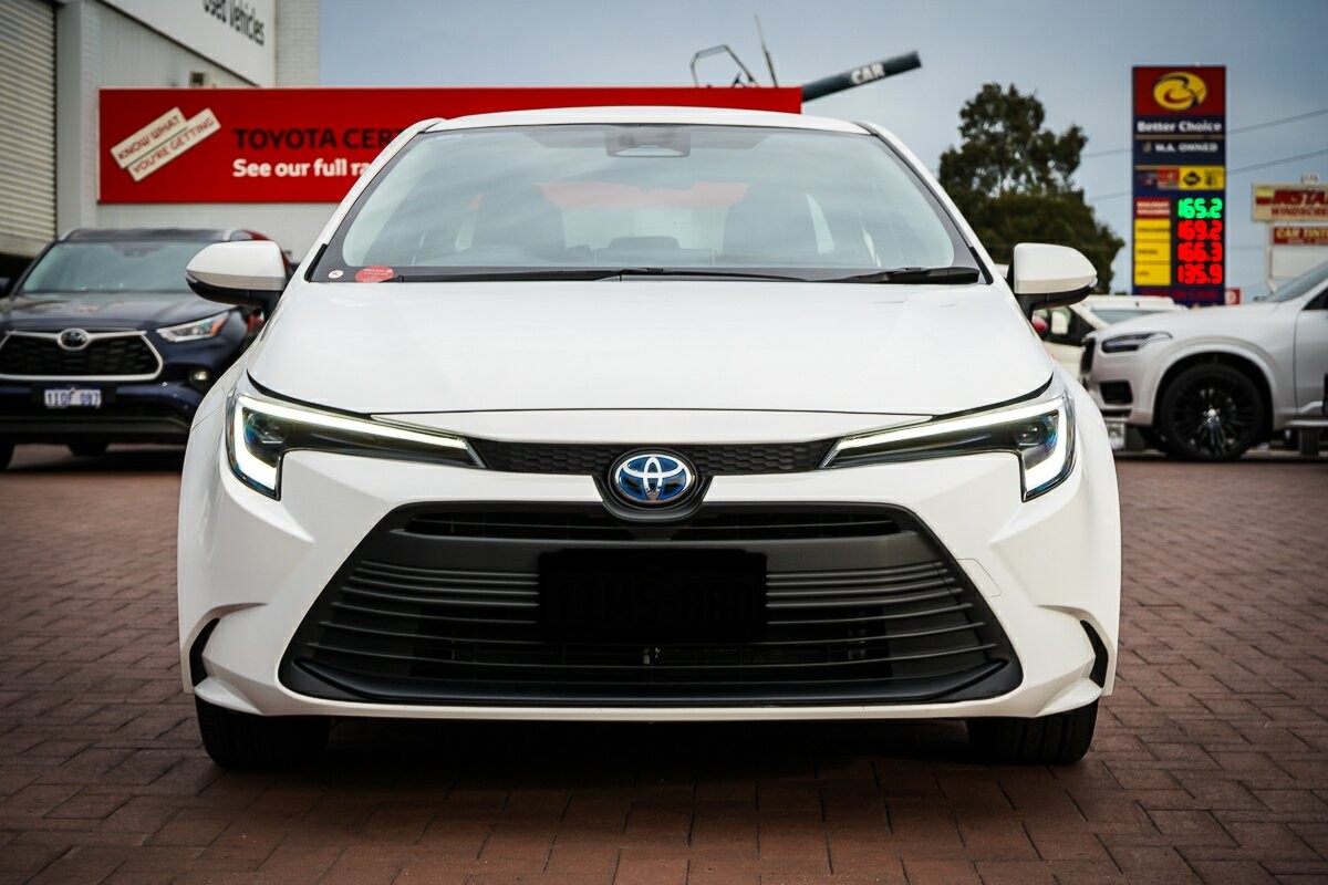 Toyota Corolla image 3