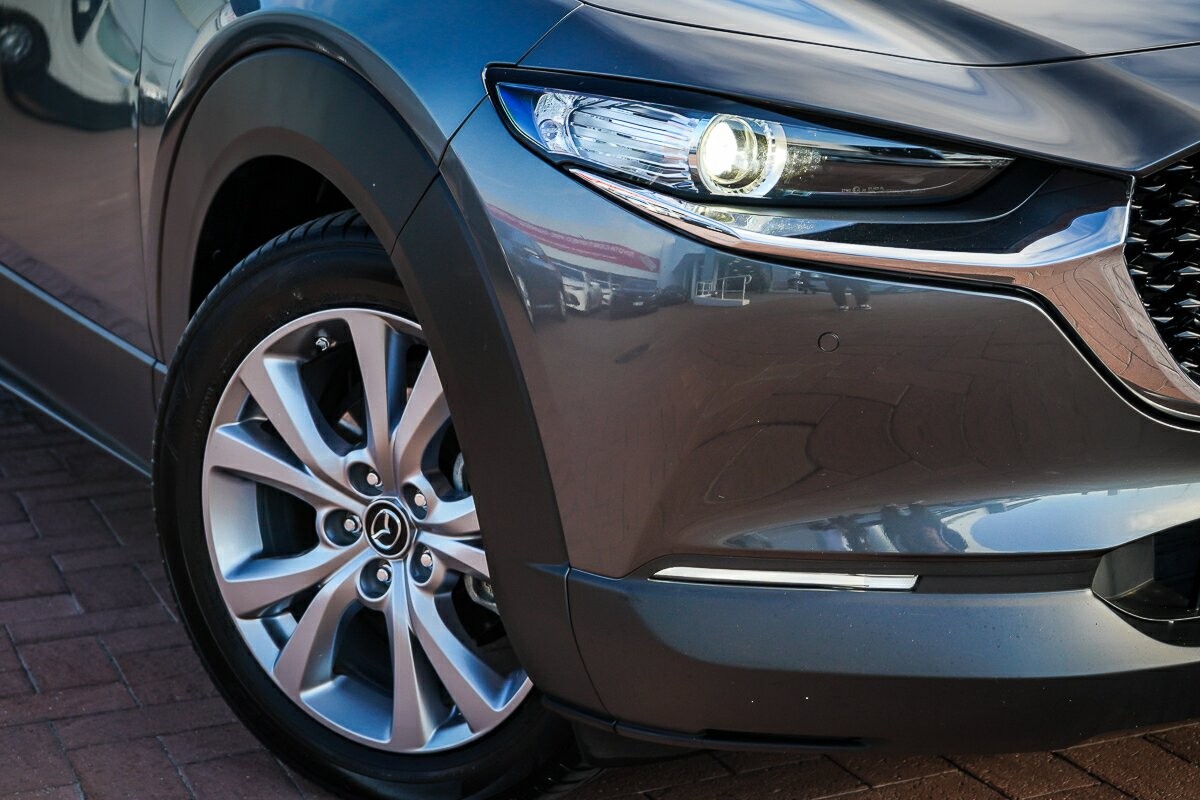 Mazda Cx-30 image 2