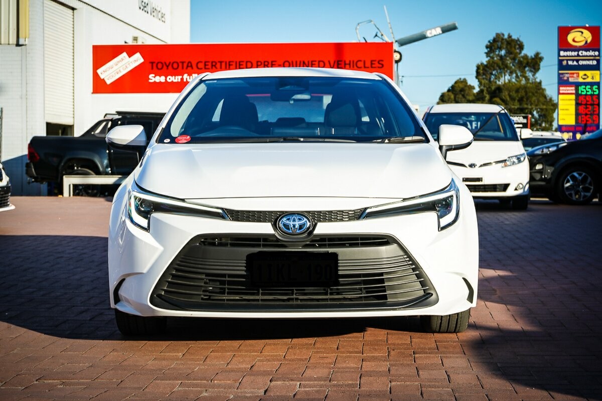 Toyota Corolla image 3