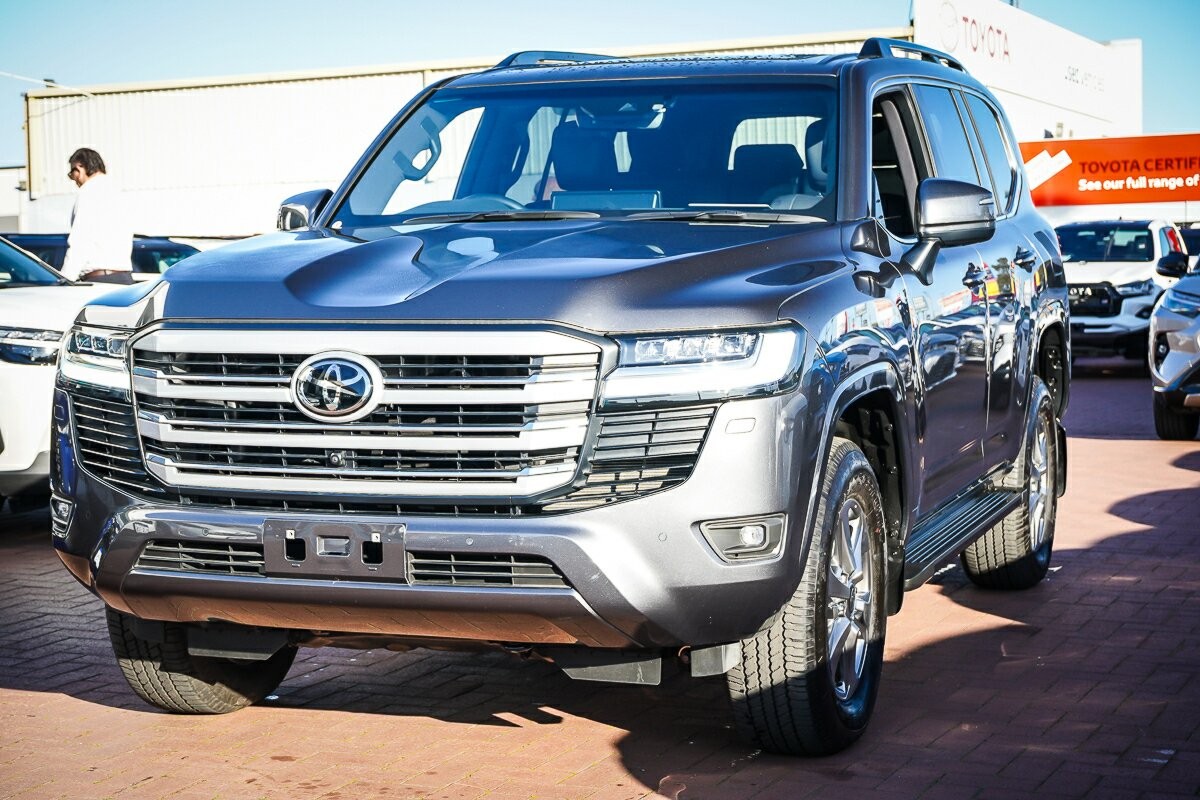 Toyota Landcruiser image 4