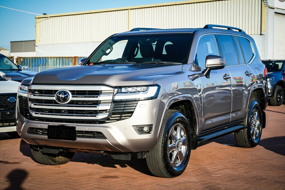 Toyota Landcruiser image 4