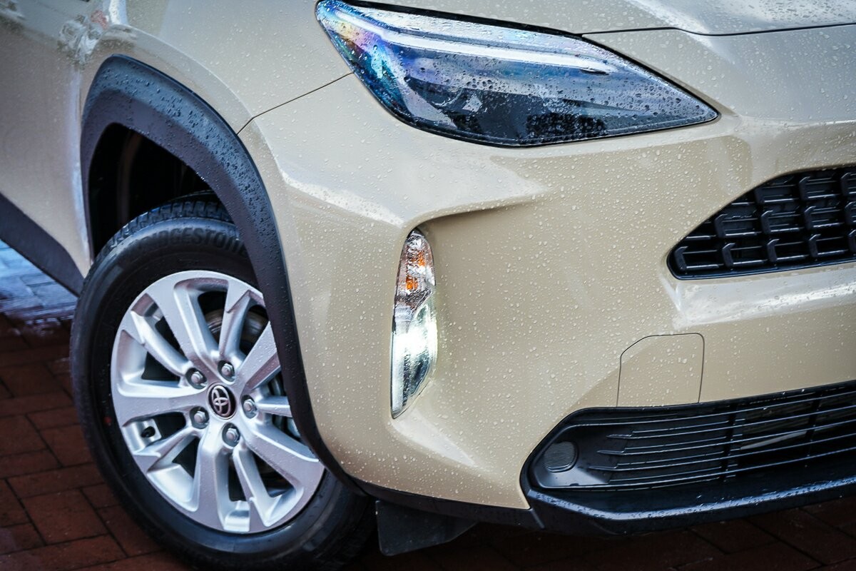 Toyota Yaris Cross image 2
