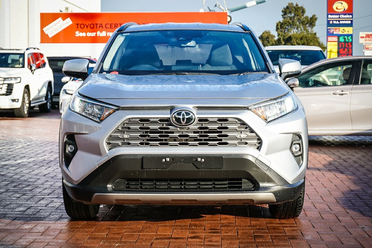 Toyota Rav4 image 3