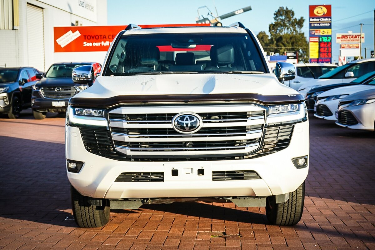 Toyota Landcruiser image 3