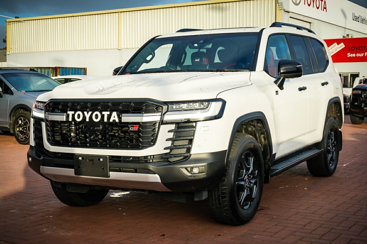 Toyota Landcruiser image 4