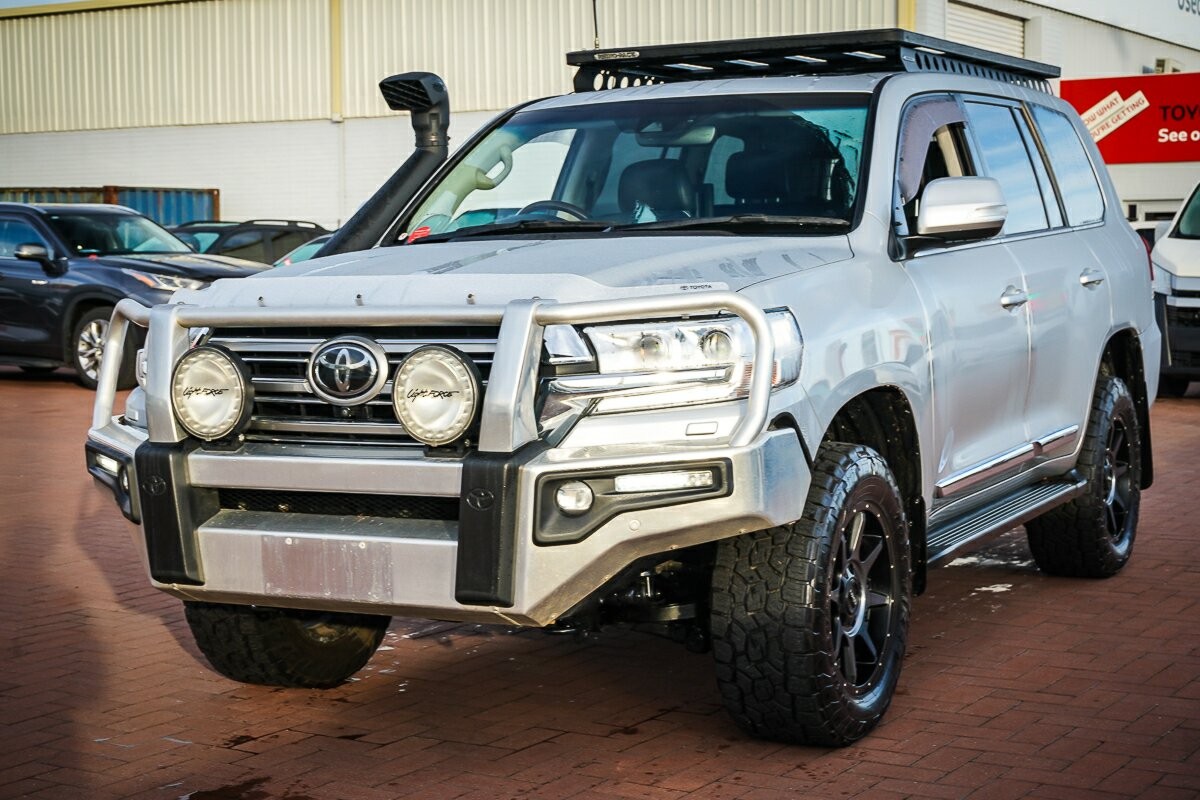 Toyota Landcruiser image 4