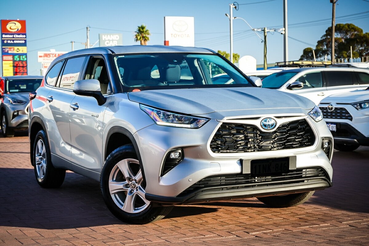 Toyota Kluger image 1