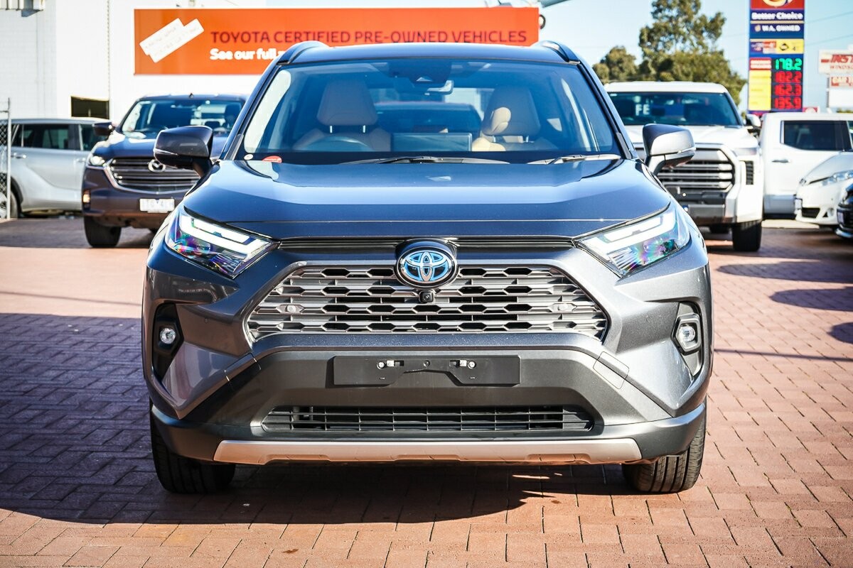 Toyota Rav4 image 3