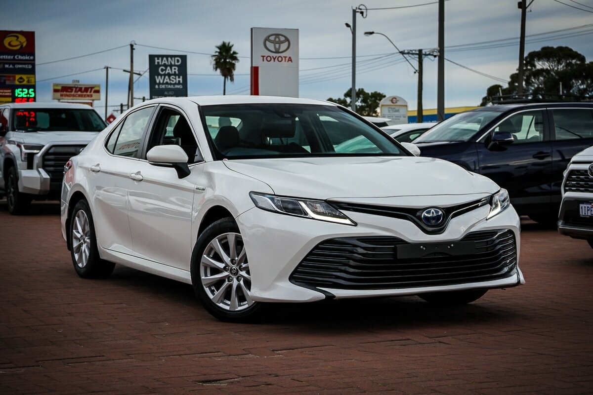Toyota Camry image 1